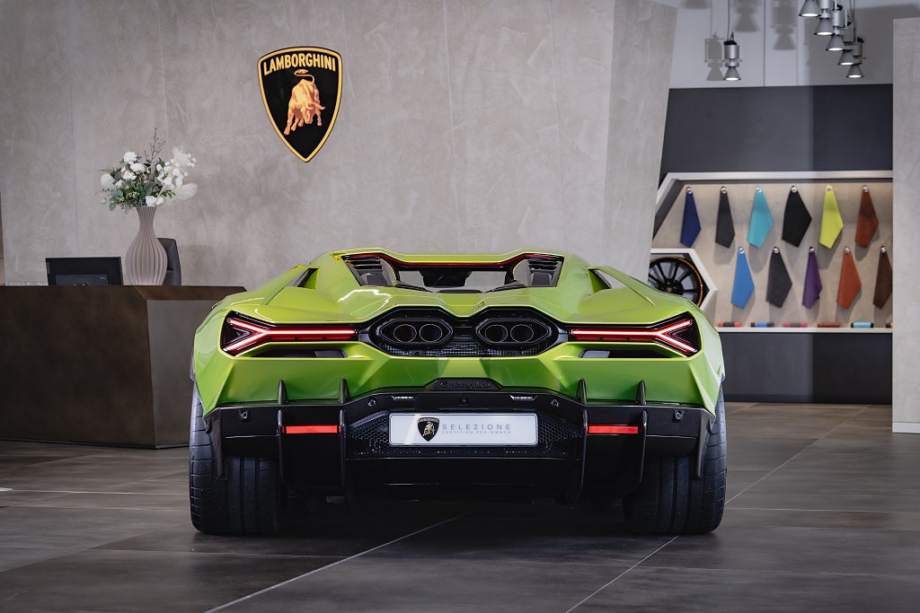 Gallery image 6 of 19