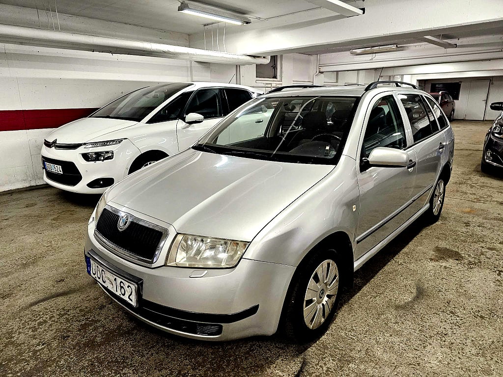 Skoda Fabia Kombi 1.2 Ny besiktat Ny servad 