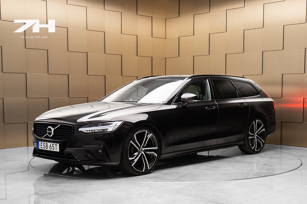 Volvo V90 D4 AWD R-Design / B&W / 360° / Pano / HuD / Drag