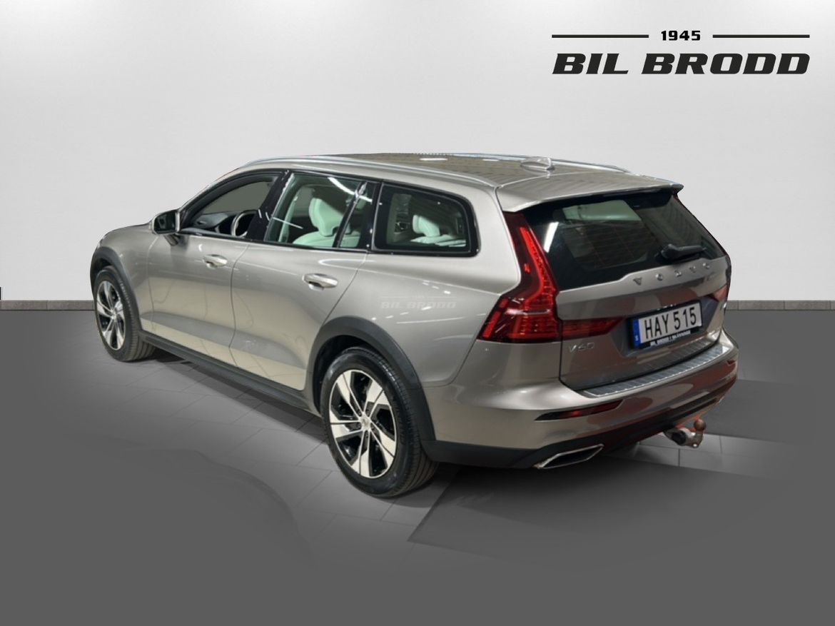 Volvo V60 Cross Country 2019, bild 6/44