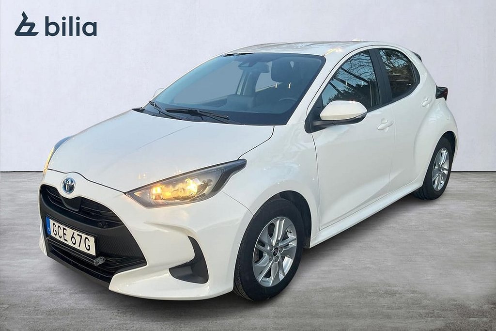 Toyota Yaris Hybrid Active Ledramp Värmare Nybilsgaranti 2026