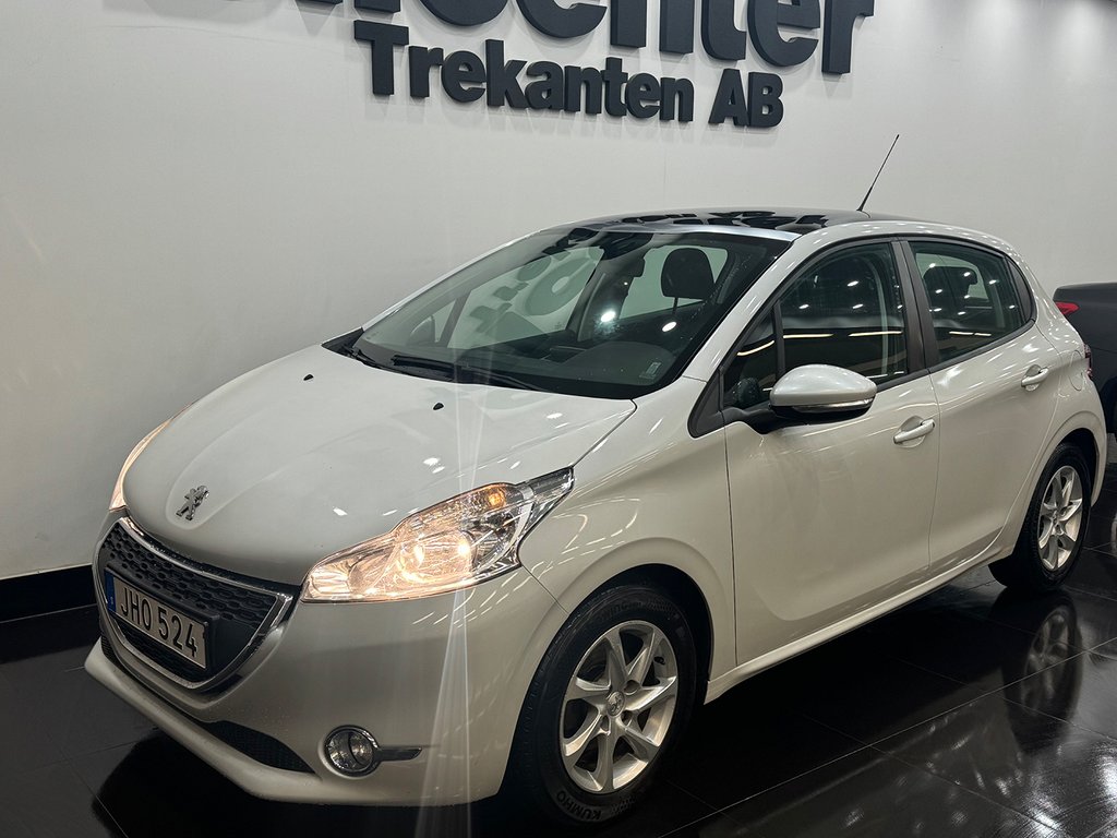 Peugeot 208 5-dörrar 1.2 VTi Euro 5 Panorama Navi 