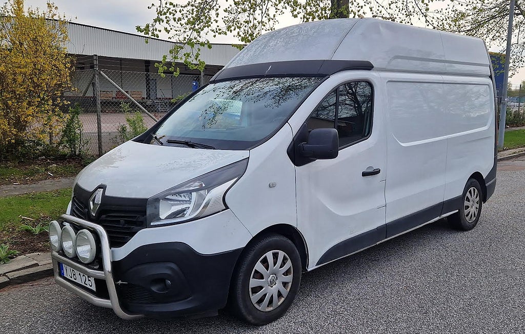 Renault trafic Skåpbil 2.7t 1.6 dCi Euro 6