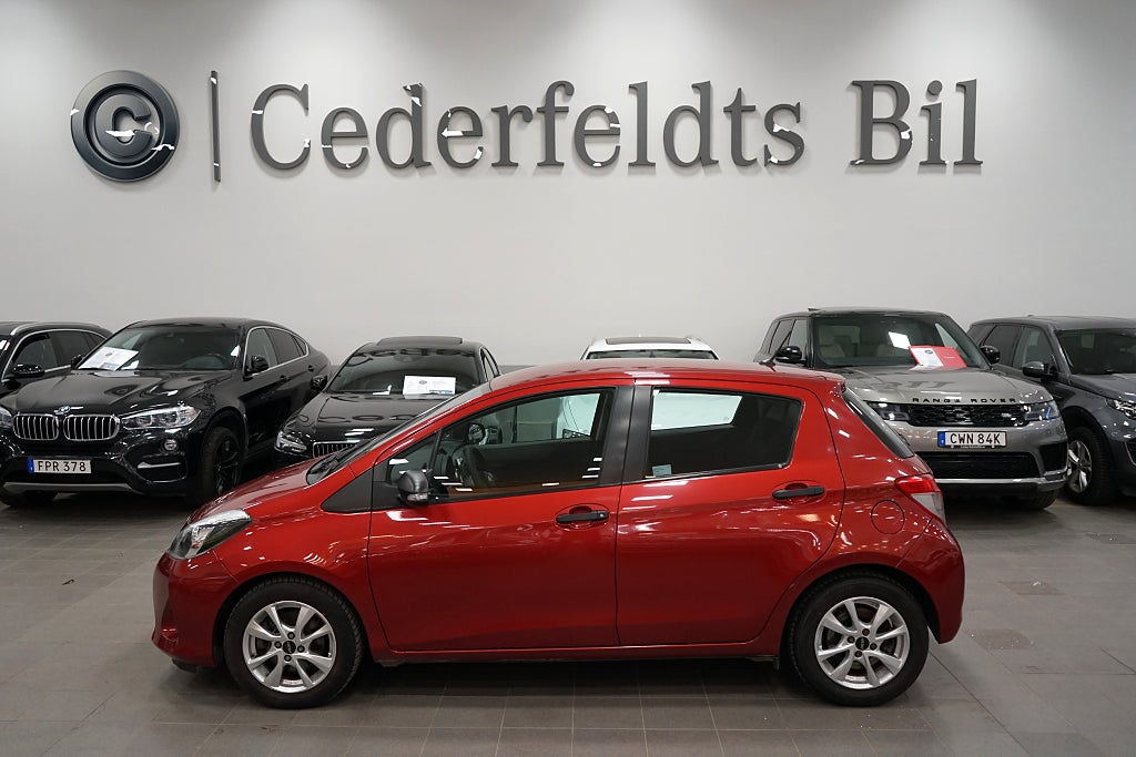 Toyota Yaris Hybrid e-CVT Life P-Sensorer M-Värmare SoV Hjul