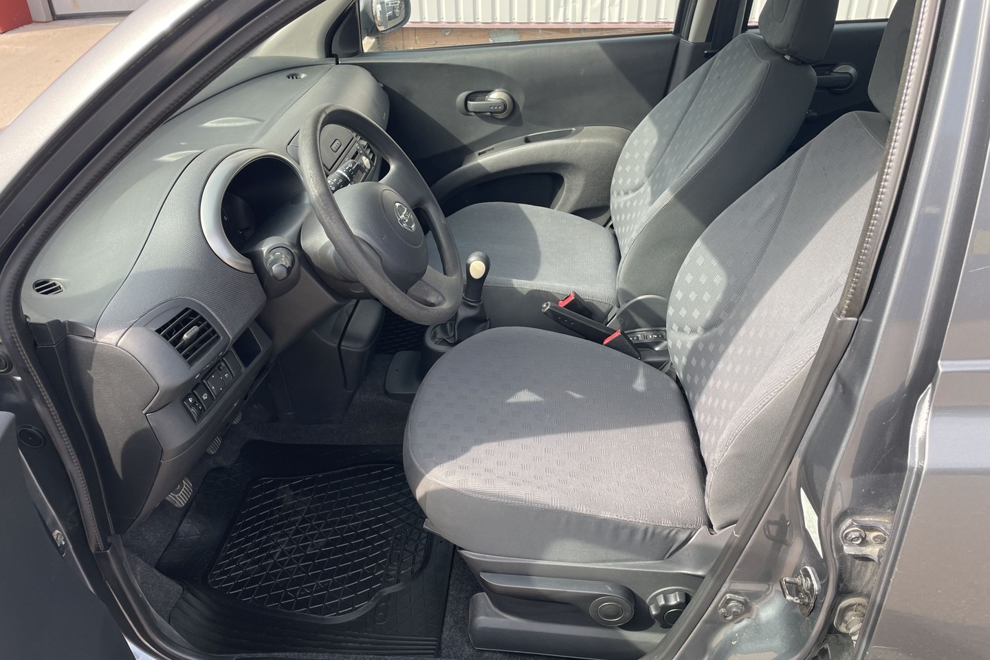 Nissan Micra 5-dörrar 2004, bild 6/41