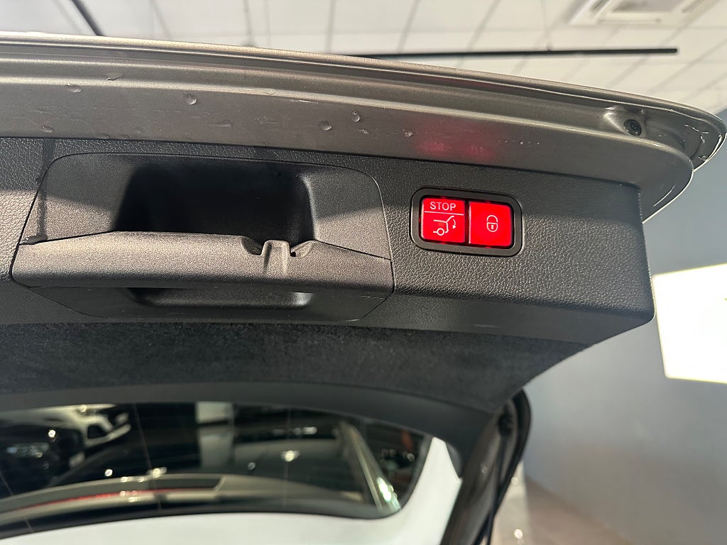 Mercedes-Benz E 220 d 4MATIC All-Terrain Läder Värmare Premium Kombi - bild 13