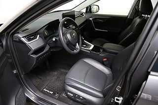 SUV Toyota RAV4 10 av 28