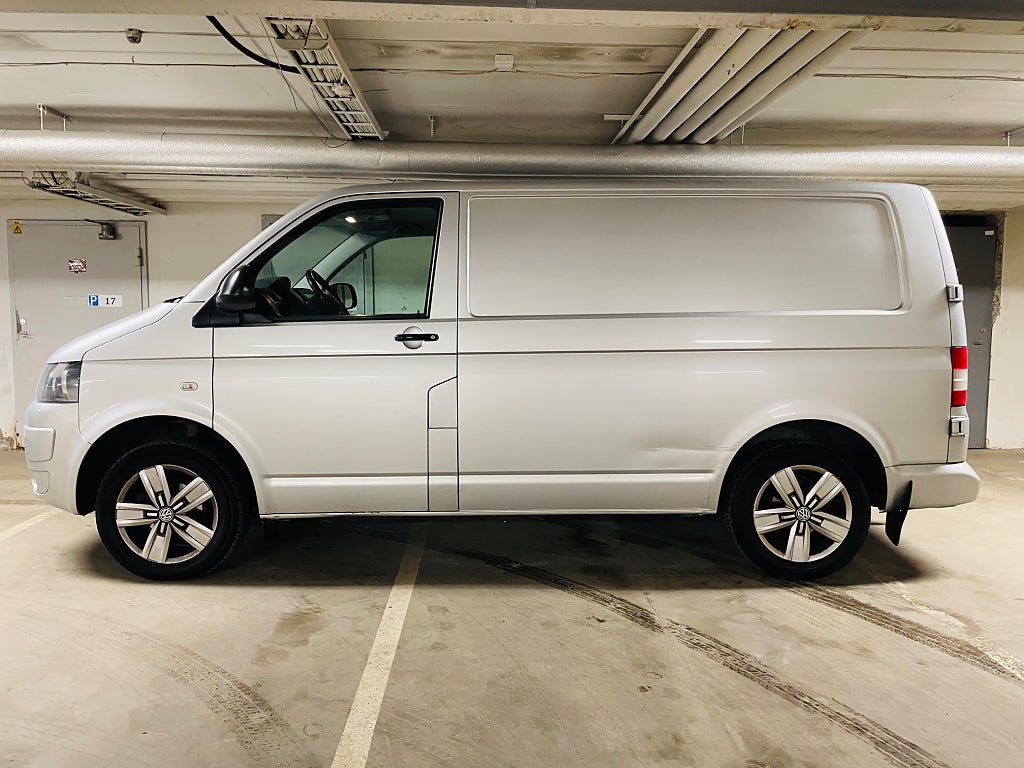 Volkswagen Transporter 2015 - miniatyr 2