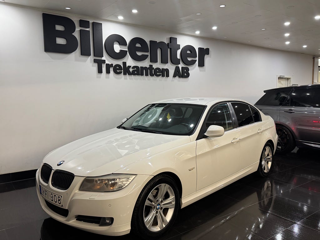 BMW 318i Sedan Comfort Euro 5 Svensksåld Facelift 