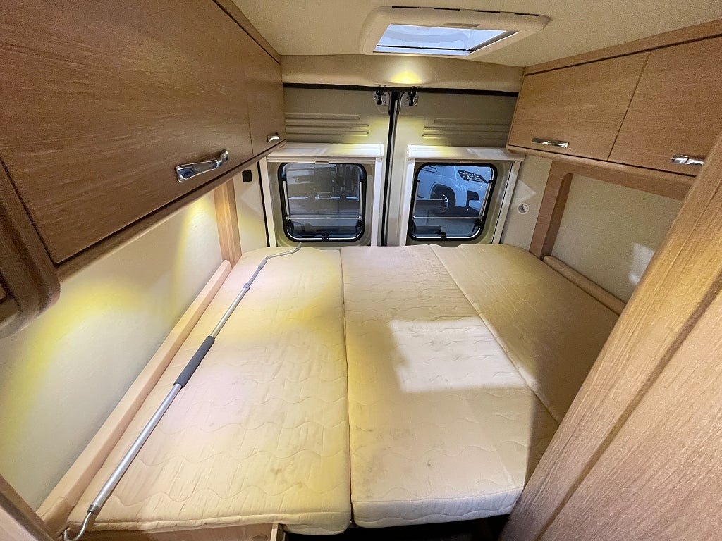 Roadcar 600 / B-körkort / Under 6m / Cykelställ /   - Roadcar