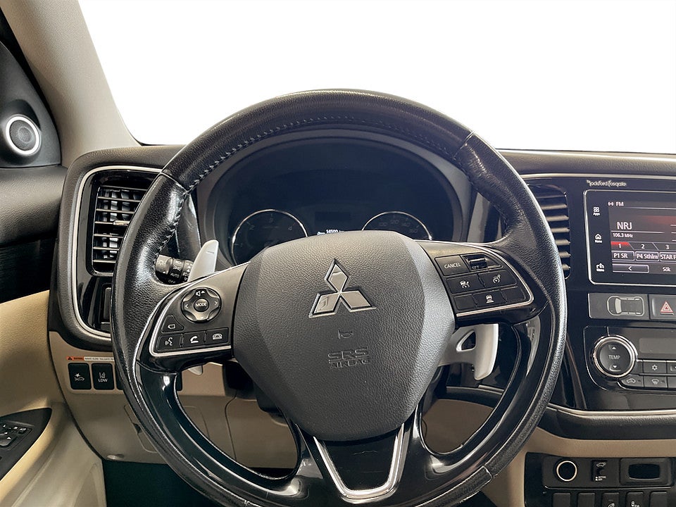 Bild på Mitsubishi Outlander Business 2.2 Di-D 150hk Aut 4WD B-KAMERA ELSTOL