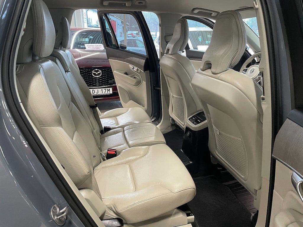 Volvo XC90 Recharge T8 AWD R-Design 7 Säten Plus Dark