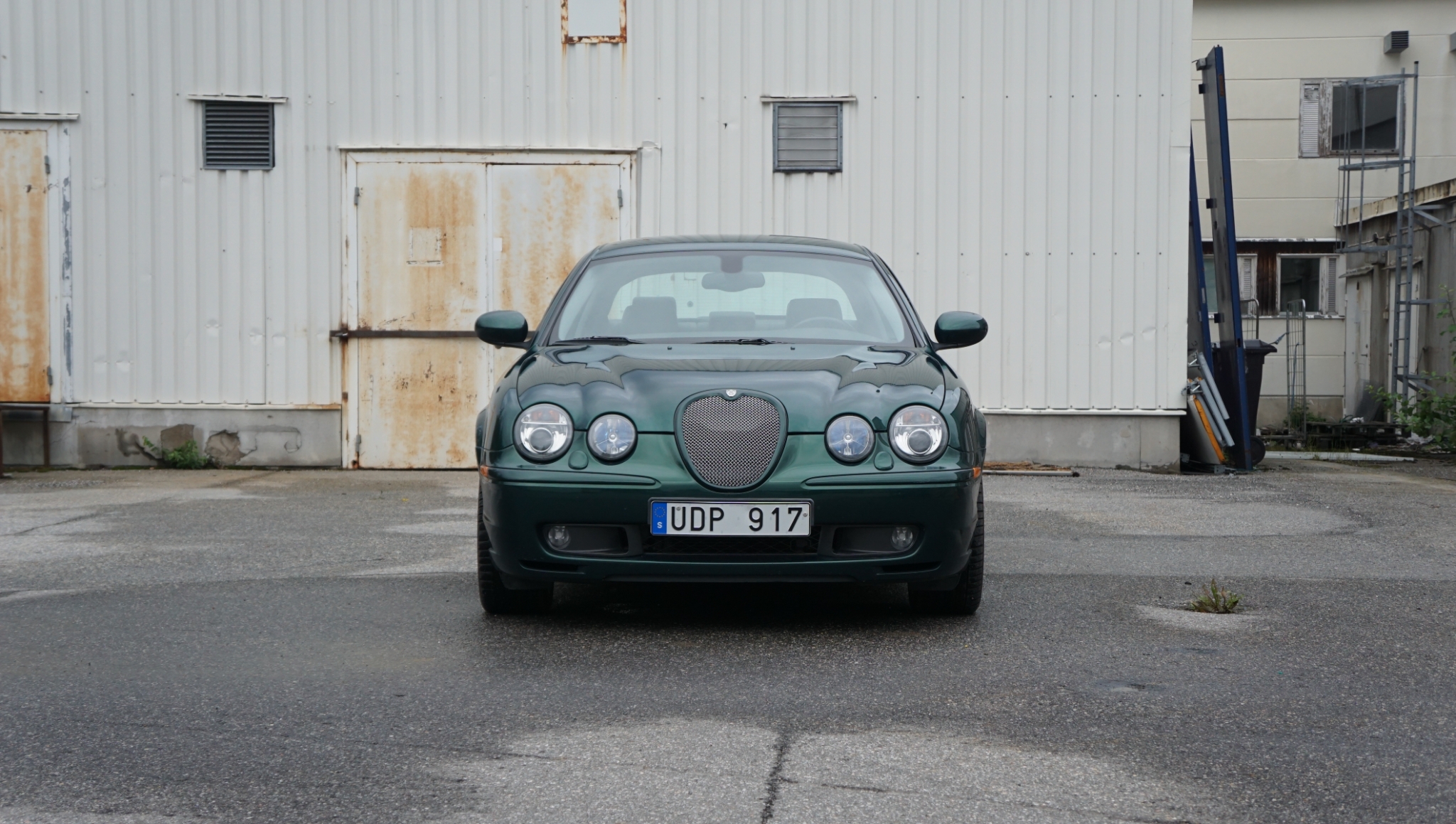 Jaguar S-Type R 2003, bild 2/10
