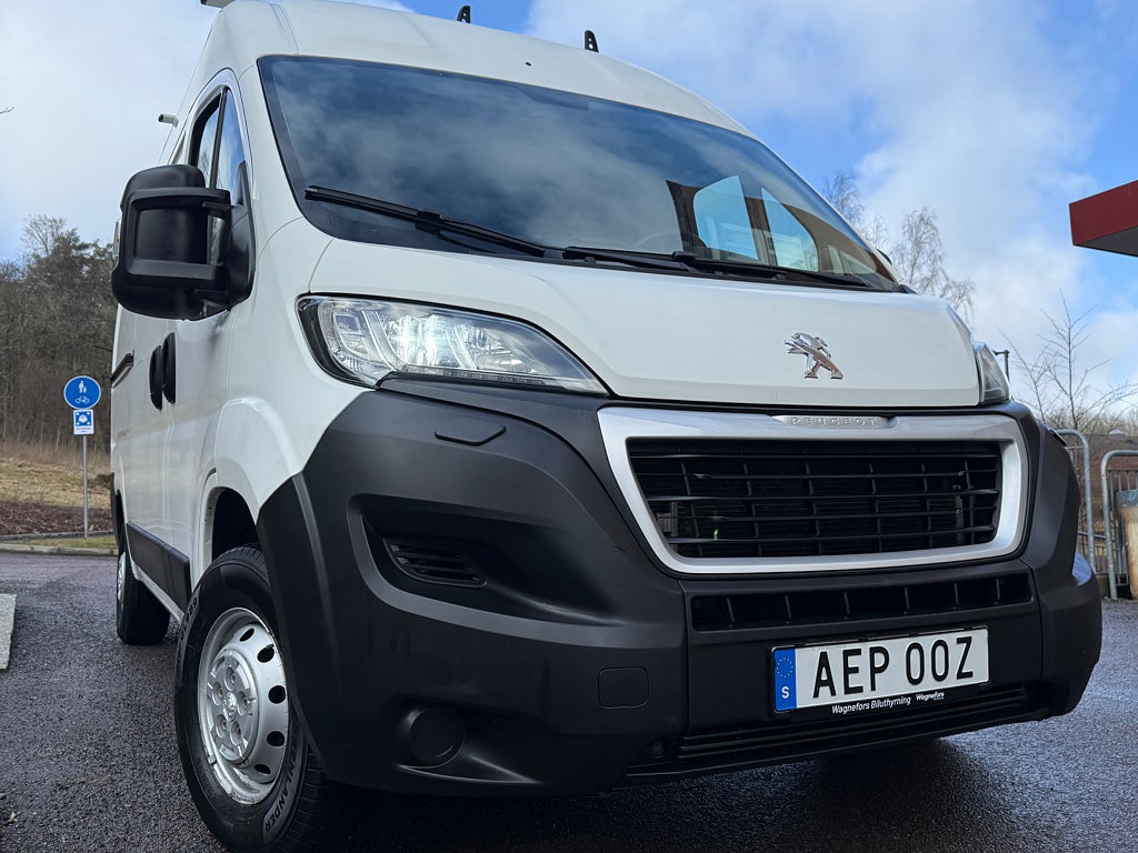 Peugeot Boxer Van 335 2.2 BlueHDi 145HK Drag Värm Leasbar/MomsBil 