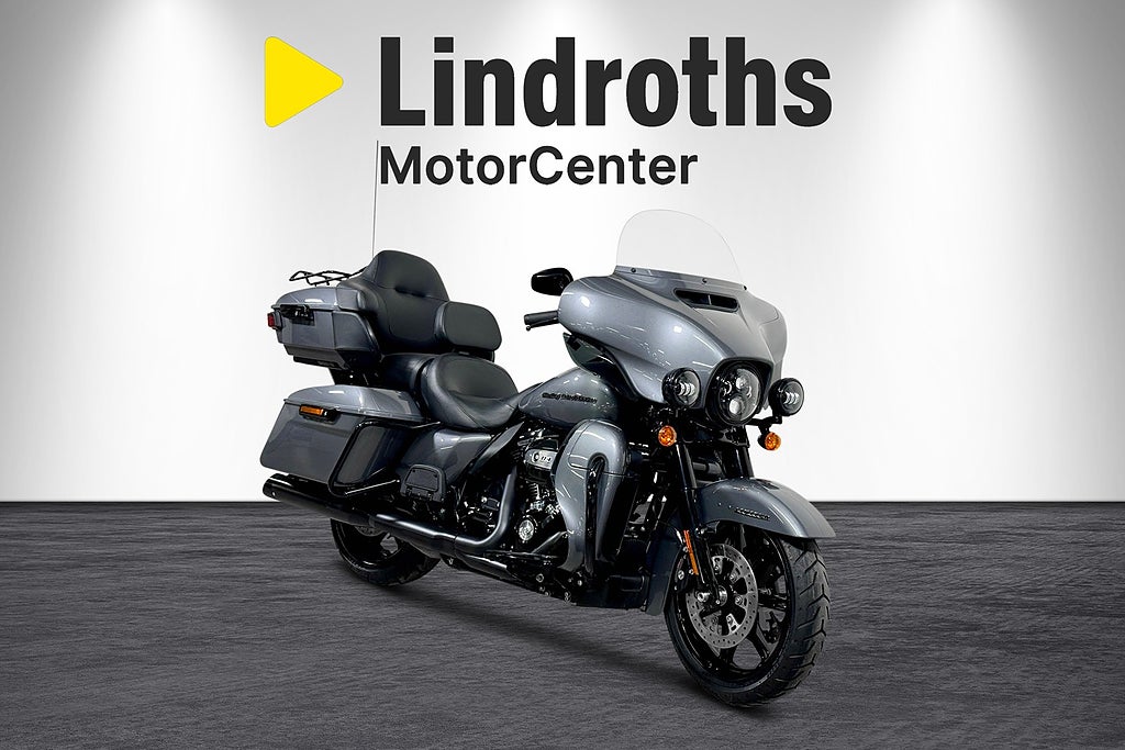 Harley-Davidson Ultra Limited 114 " OMG.LEV "