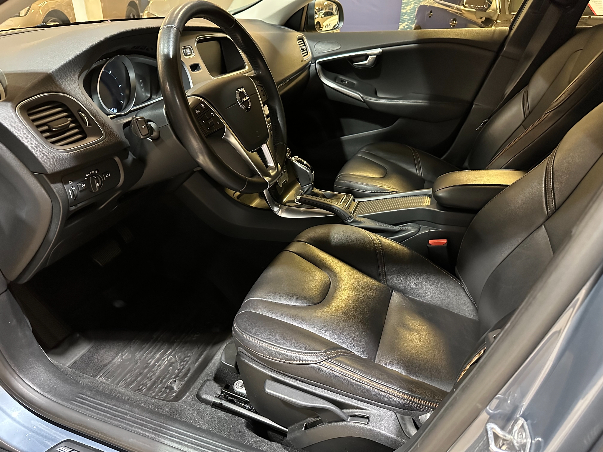Volvo V40 Cross Country 2019, bild 5/49