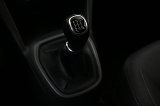 Halvkombi Hyundai i10 15 av 17