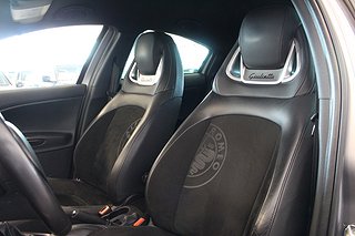 Halvkombi Alfa Romeo Giulietta 16 av 26