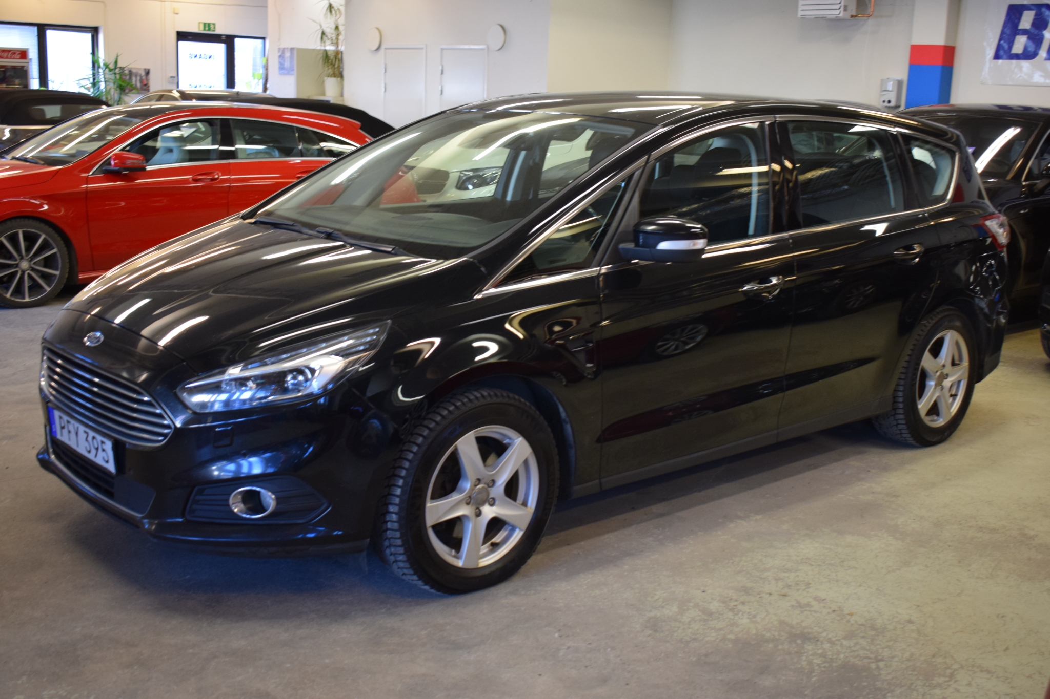 Ford S-MAX 2017, photo 3/57