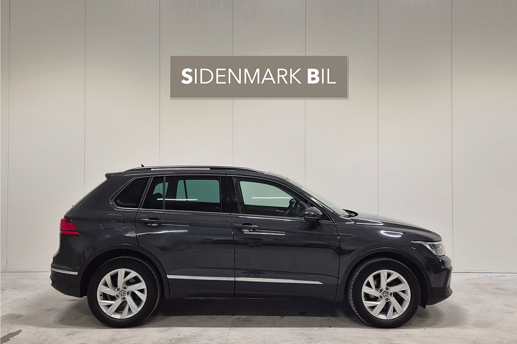 Volkswagen Tiguan 2.0 4Motion Panorama Dragkrok 2-Brukare Backkamera PDC