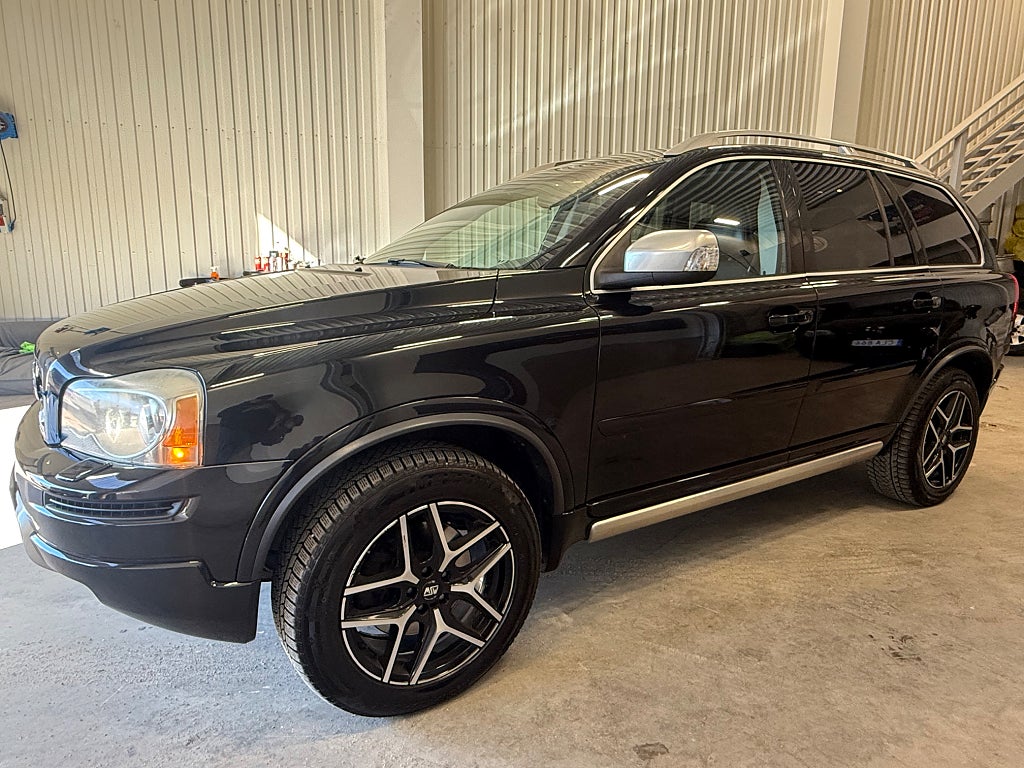 Volvo XC90 7-seater D5 AWD Geartronic R-Design Euro 5
