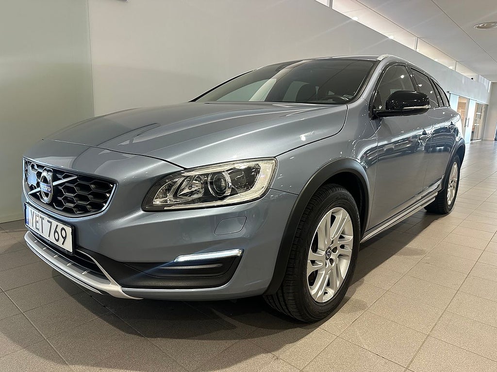 Volvo V60 Cross Country D4 Business Advanced / Sensorer B...