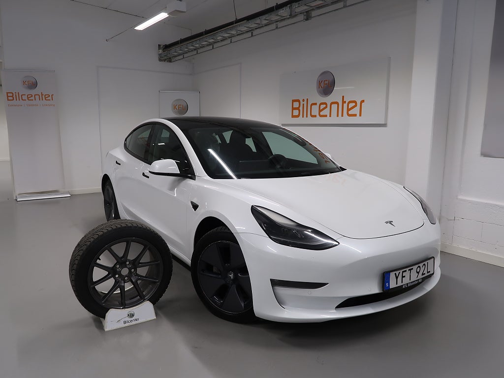 Tesla Model 3 Long Range AWD V-Däck ingår Navi-Kamera-Pano-Skinn-Elst