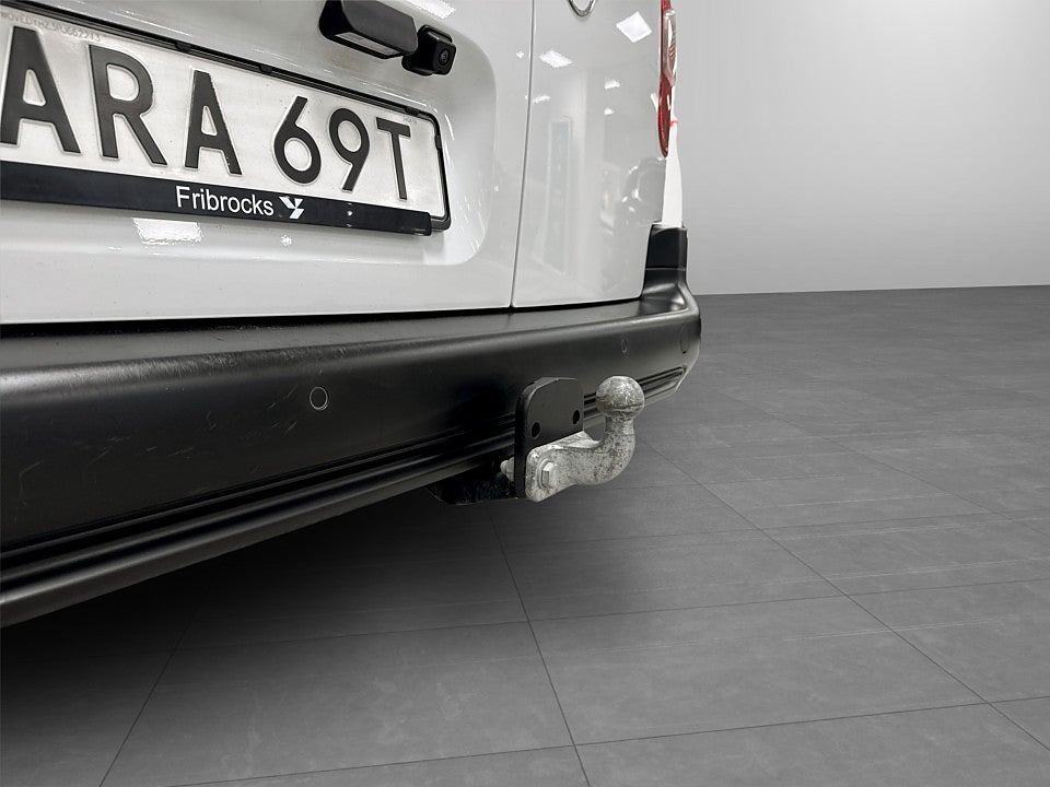 Bild på Opel Combo 130hk Aut L1 - DEMO
