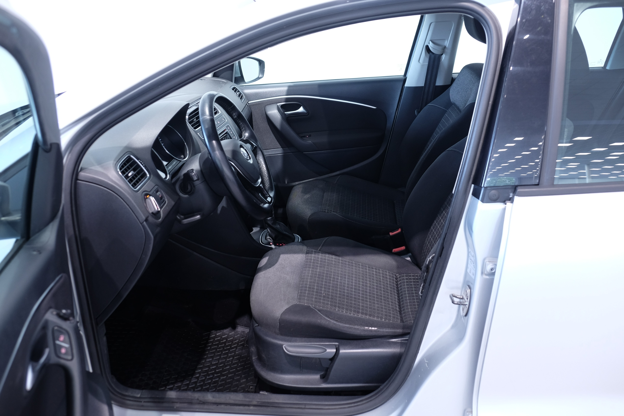 Volkswagen Polo 2017, bild 4/45