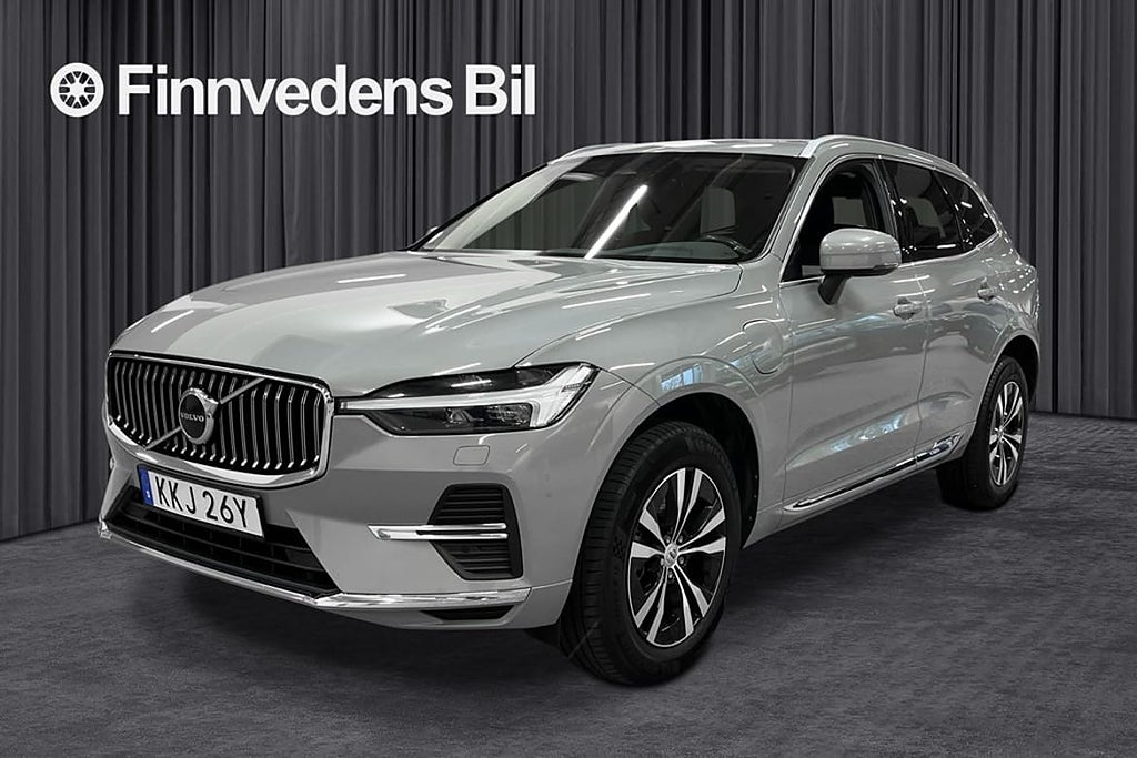 Volvo XC60 Recharge T6 II Core Edition (V-HJUL) *DRAG/BAC...