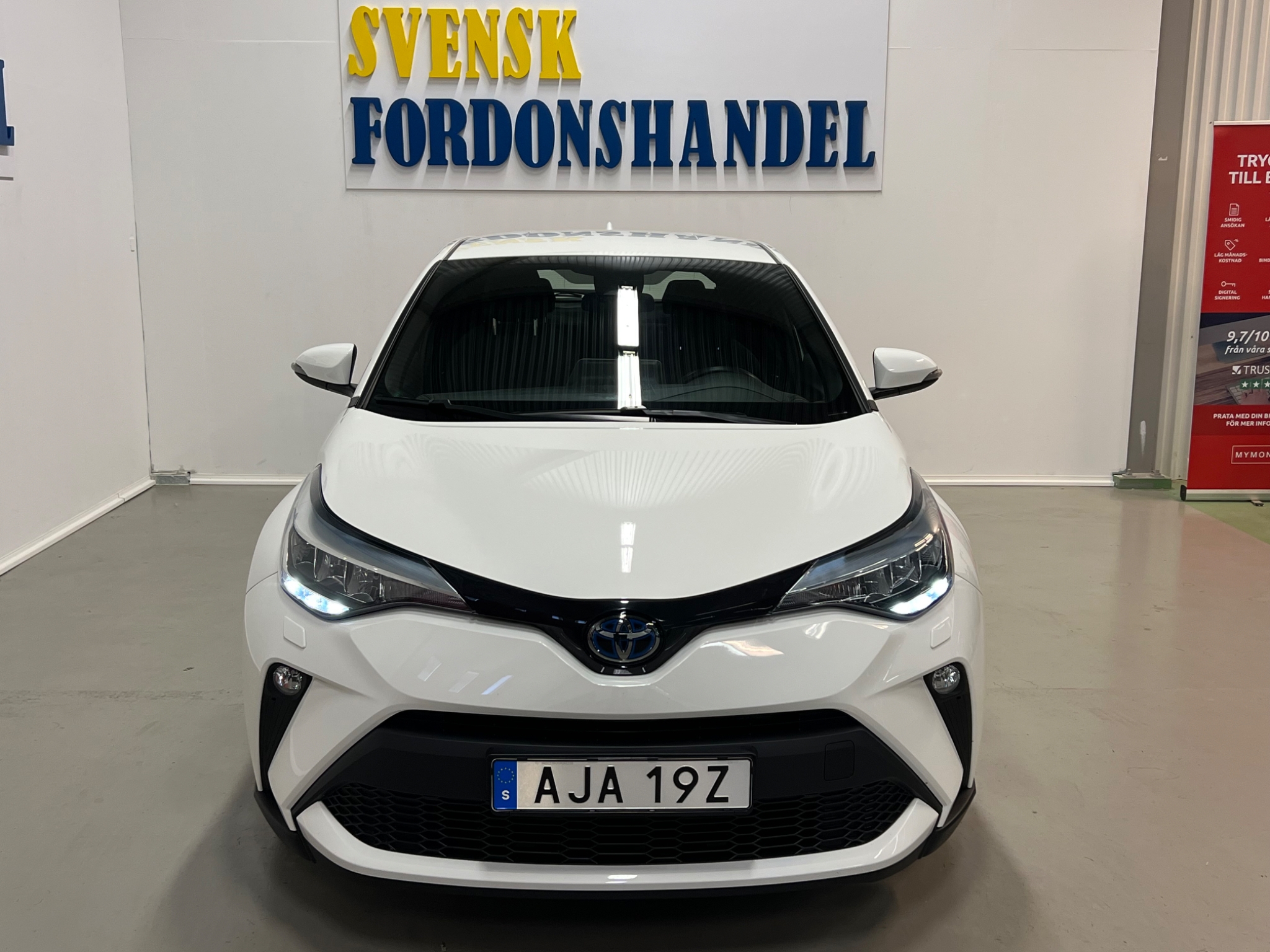 Toyota C-HR Hybrid CVT (Automat) Active 2023, bild 4/10