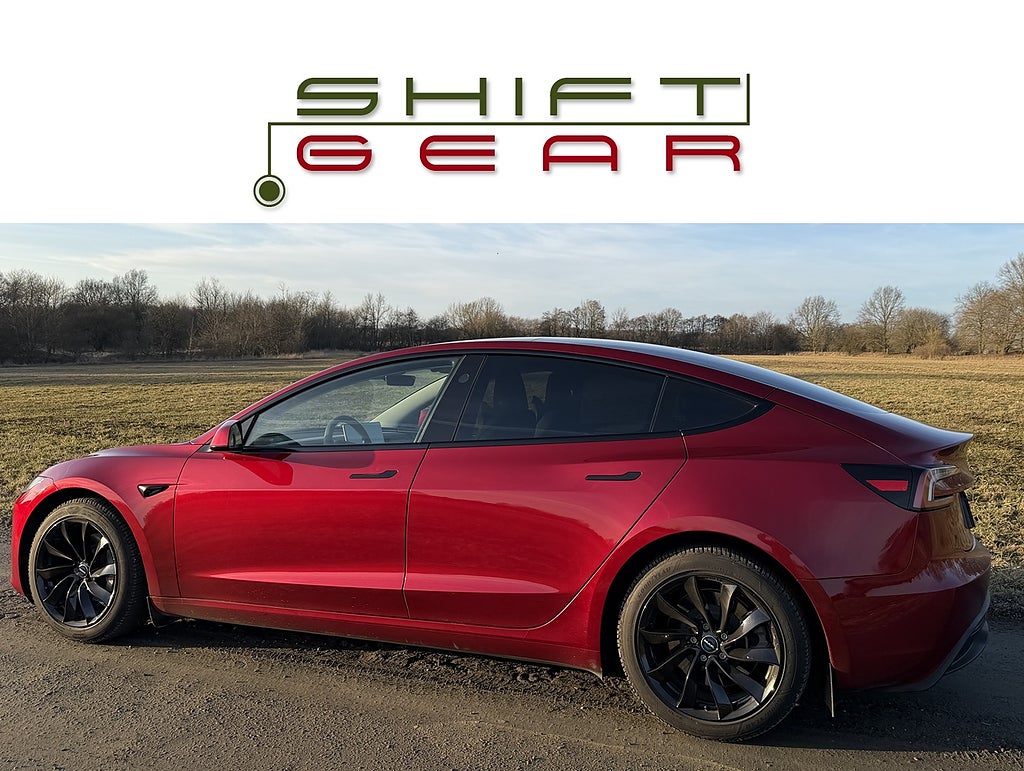 Tesla Model 3 Long Range AWD Highland Ultrared Drag MOMS 1äg