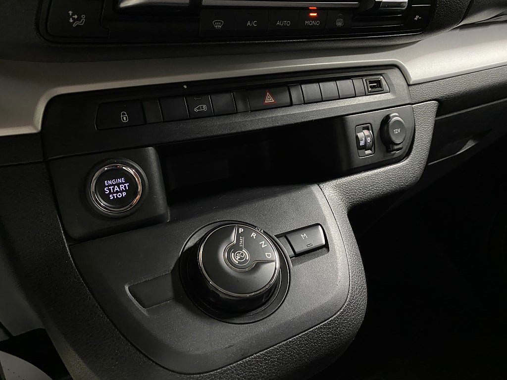 Bild på Peugeot Expert PRO+ L3 2.0 BlueHDi 145hk AUT