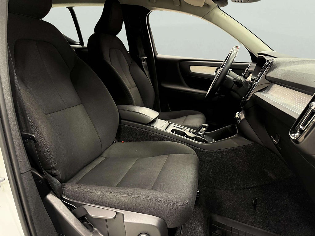 Volvo XC40 D4 AWD Geartronic Momentum Edition*24 Mån garanti - miniatyr 14