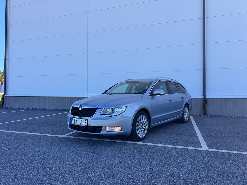 Skoda Superb Kombi 2.0 TDI Elegance Euro 5
