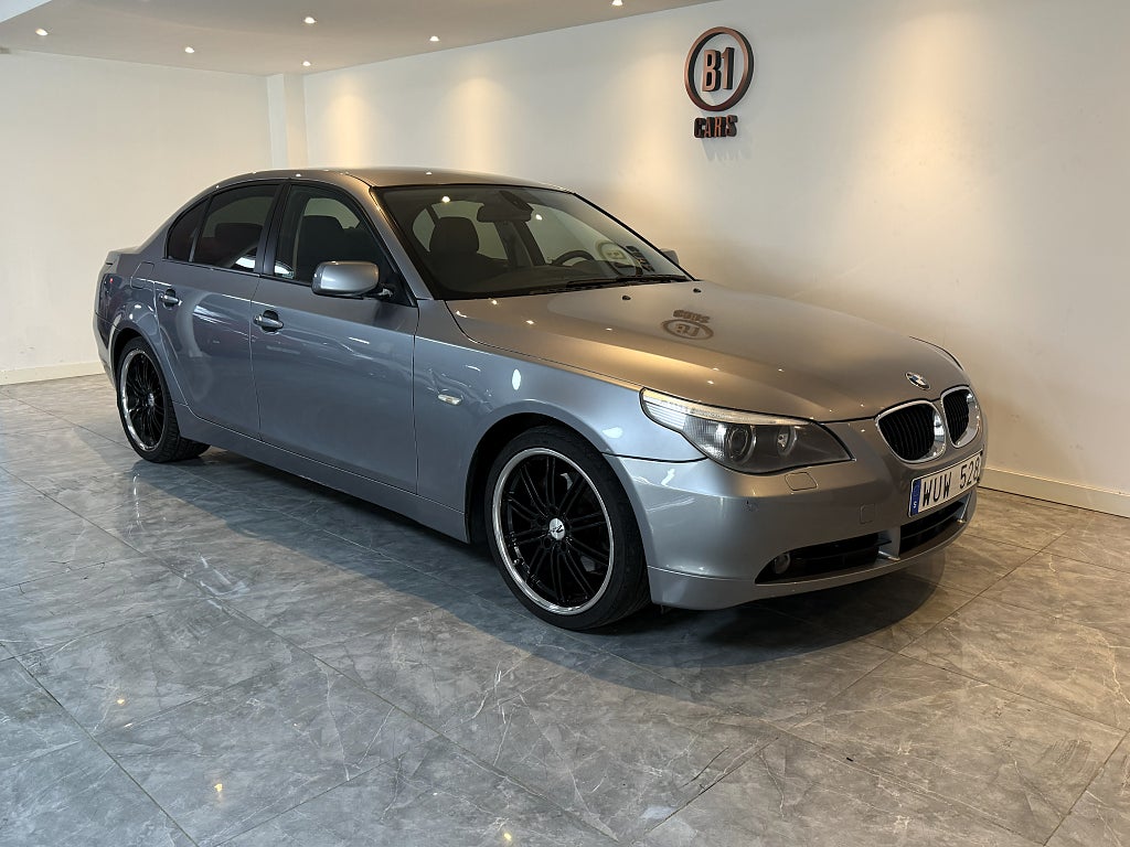 BMW 530i Sedan 258HK AUTOMAT 2-ÄGARE LÅGMIL SKINN HEAD-UP