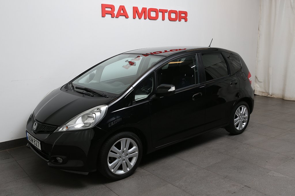 Honda Jazz 1,3 i-VTEC Comfort CVT 5-D Nyservad 2014
