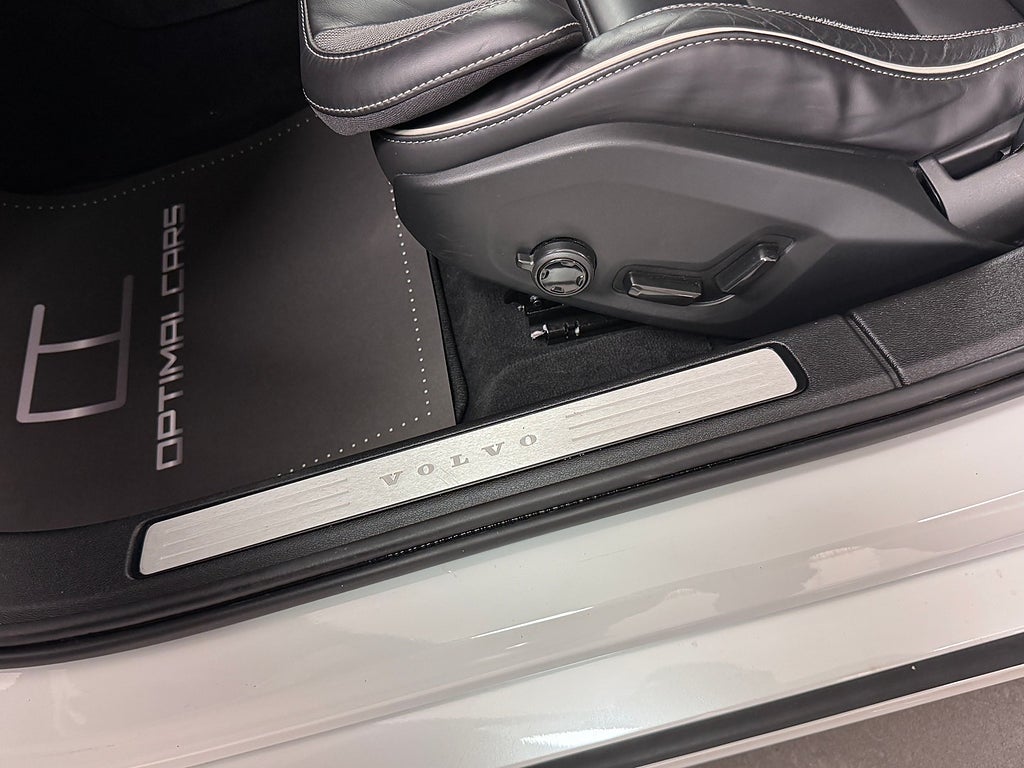 Volvo V60 T6 Plug-In Hybrid AWD Ultra Dark Pano H&K MOMS Fullutr bild 14