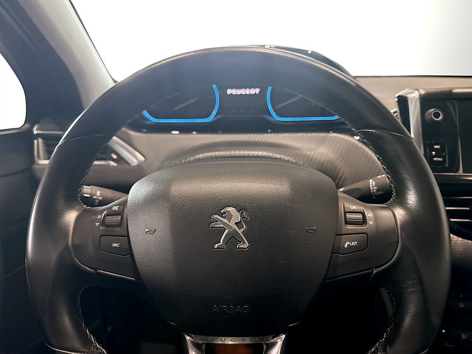 Bild på Peugeot 2008 Allure 1.2 PT 82hk BACKSENSORER