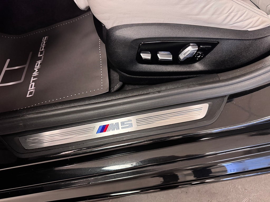 BMW M5 2018 - miniatyr 17