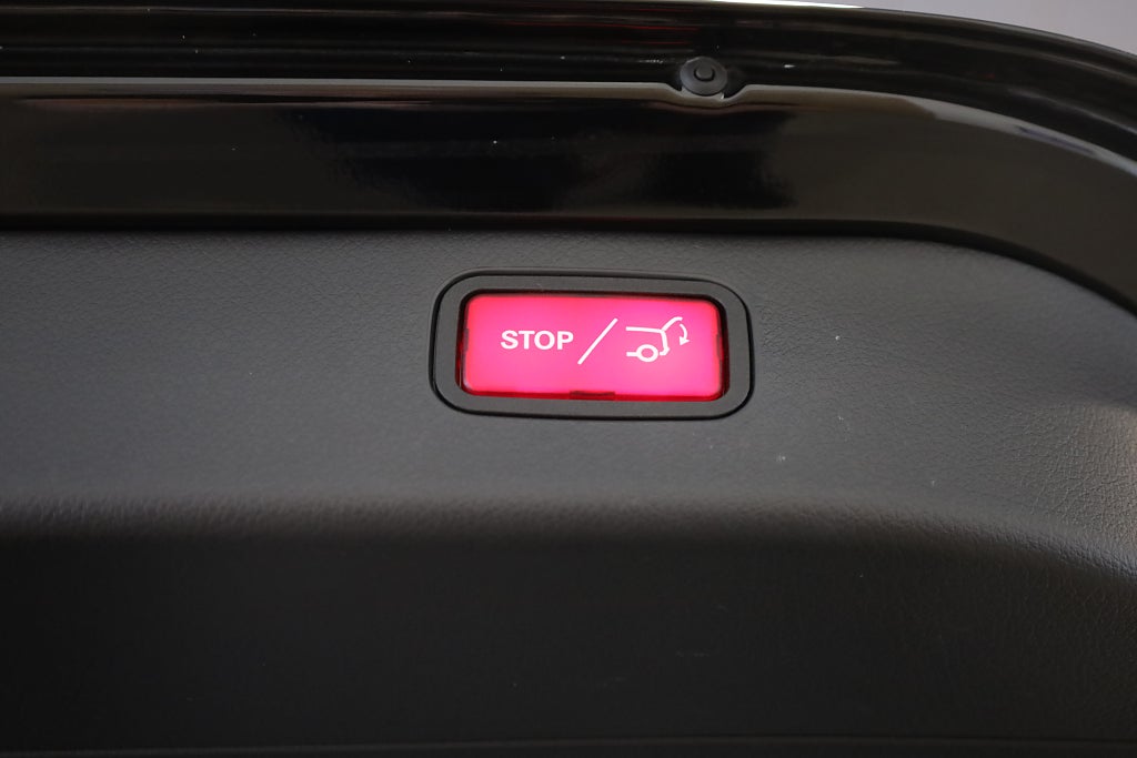 Mercedes-Benz C 300 T e 9G-Tronic Avantgarde Moms/leasbar /Drag / Navi 2023