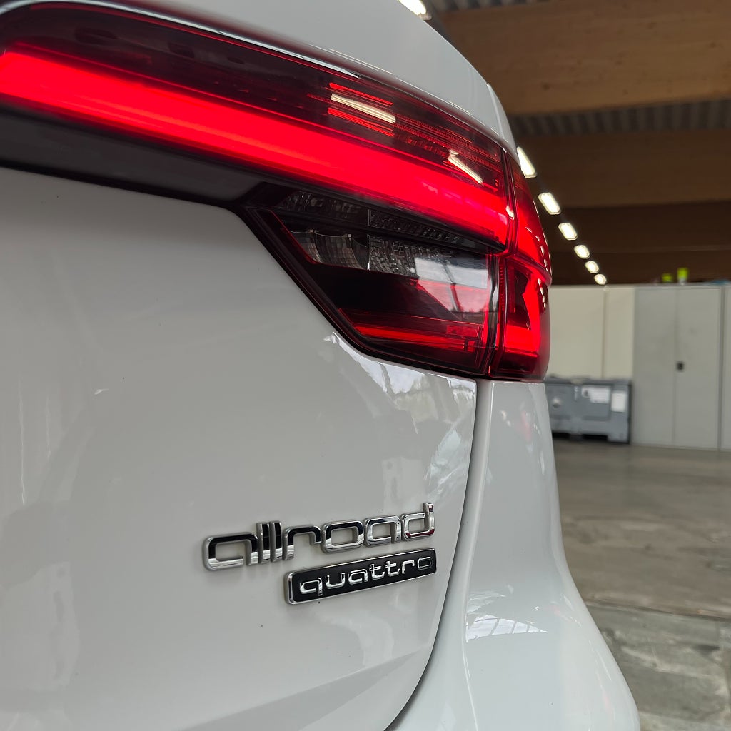 Audi A4 4,99% Allroad 2.0 TDI Q 190HK Proline Värmare Dragkrok