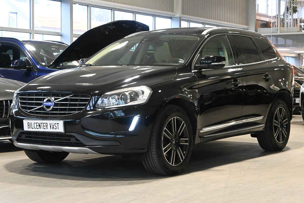 Volvo XC60 D5 AWD Geartronic Summum Navi Drag Pano