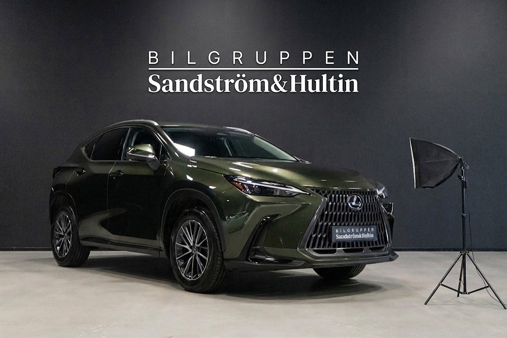 Lexus NX 350h AWD E-CVT Comfort / Drag / 1 brukare / Leasebar