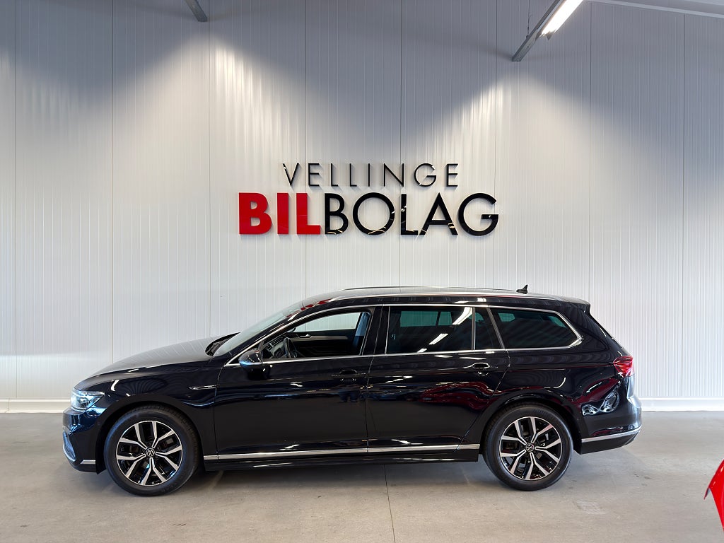 Volkswagen Passat Sportscombi 2.0 TDI R-line 4M Värmare Drag B-Kamera