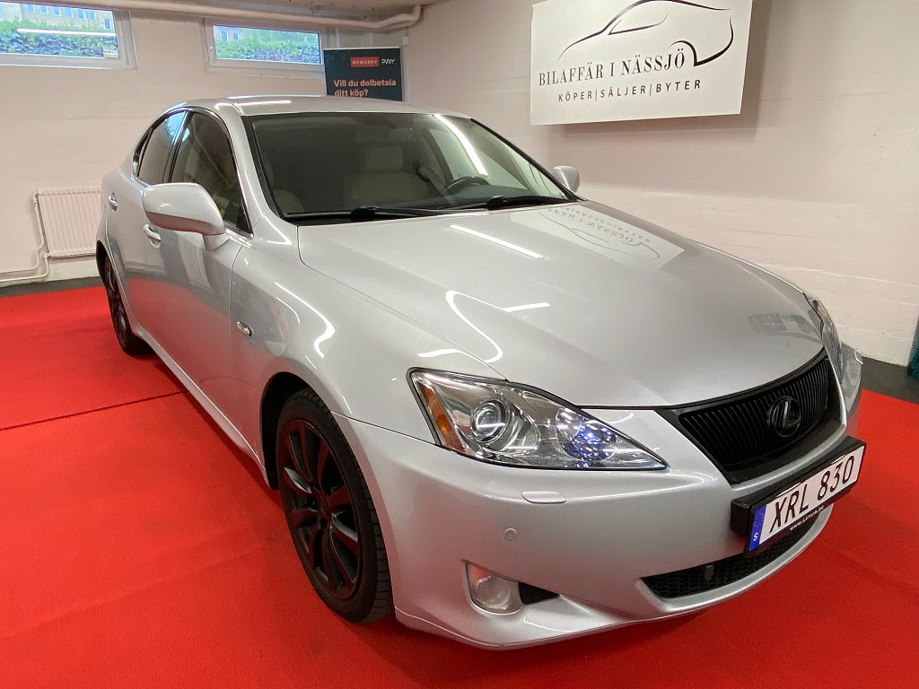 Lexus IS 250 2.5 V6 Automat. Servad. B-kamera 
