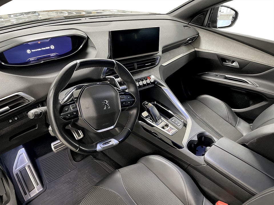 Bild på Peugeot 5008 GT 1.2 PT 130hk Aut 7-SITS B-KAMERA NAVI