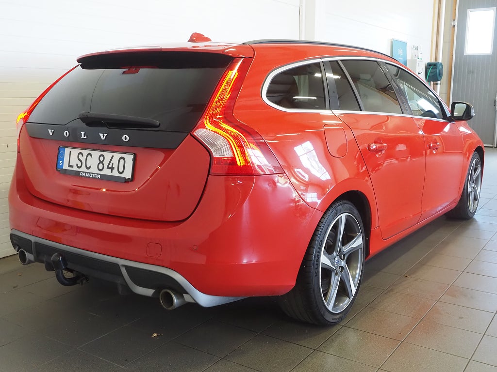 Volvo V60 D3 R-Design 163hk | Drag | Bluetooth | 2012
