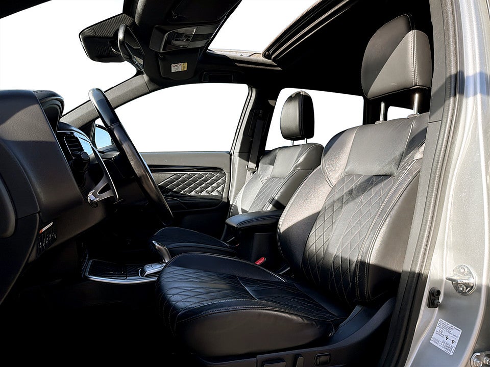 Bild på Mitsubishi Outlander PHEV CVT 224hk Aut AWD BACKKAMERA