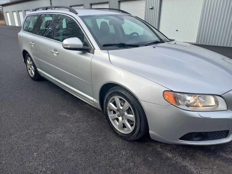 Volvo V70 1.6D DRIVe Momentum 2011, bild 2/40